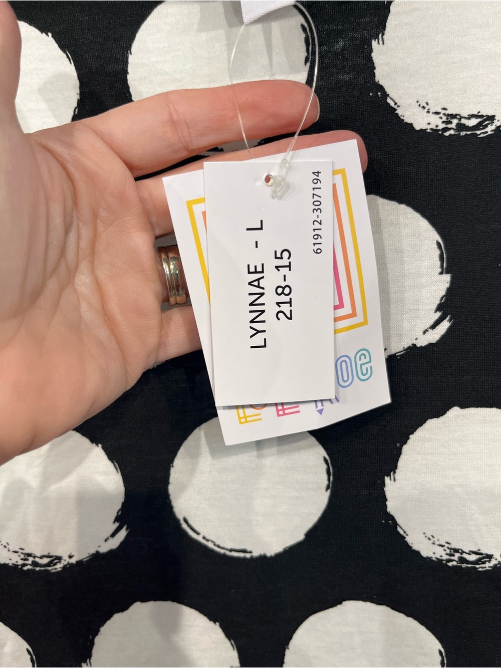 LuLaRoe Lynnae tee size large - Picture 6 of 10